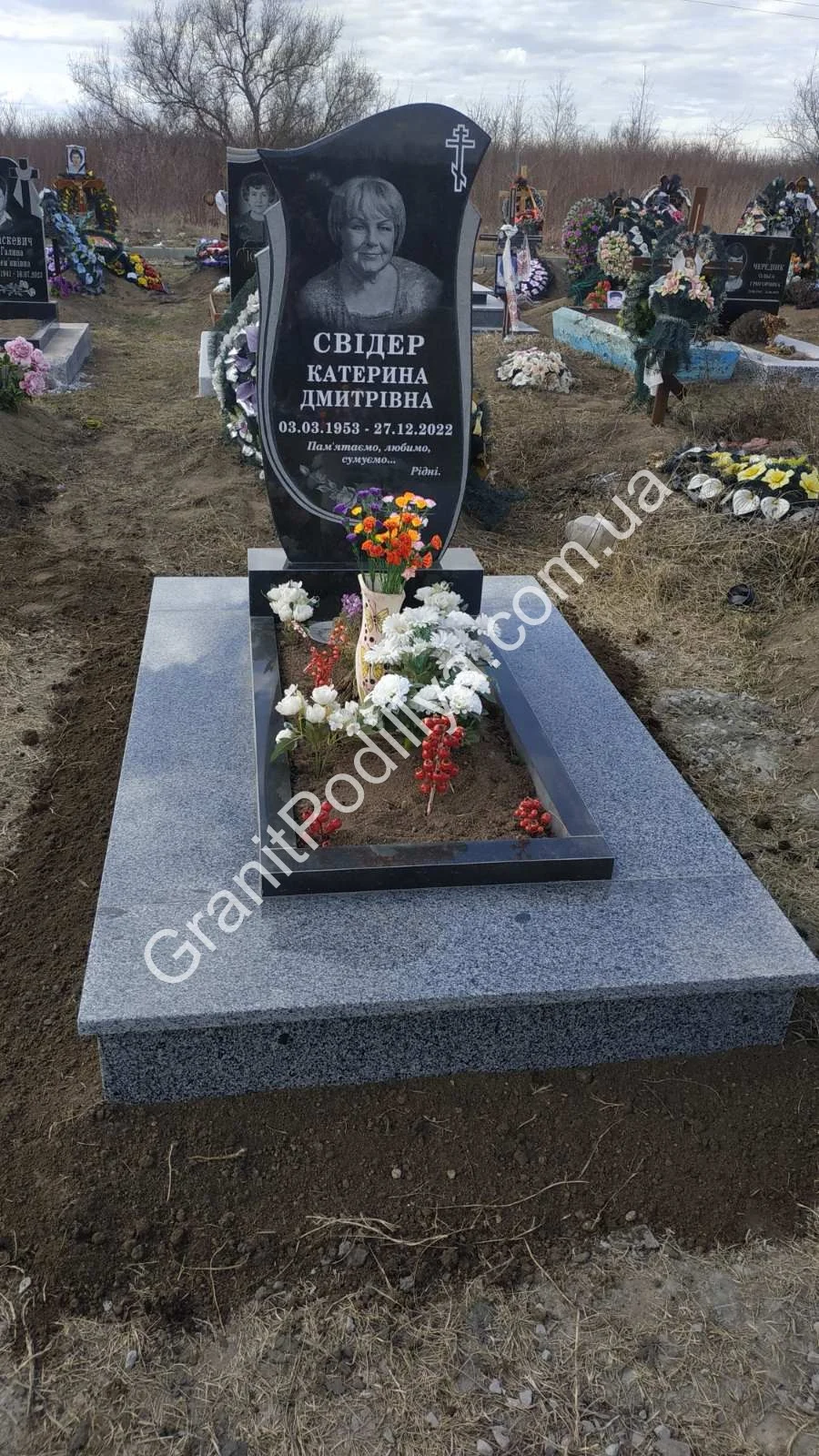 Одинарний пам'ятник з граніту - Кам'янець-Подільський | GranitPodillya